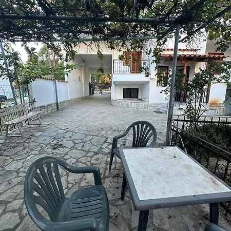 Tsatsalmas With Sea View Apartment *